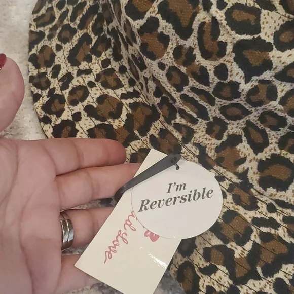 Leopard Bucket Hat - Picture 4 of 4